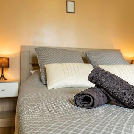Le Nid - Lormont : Votre Escapade Apartment Exterior foto